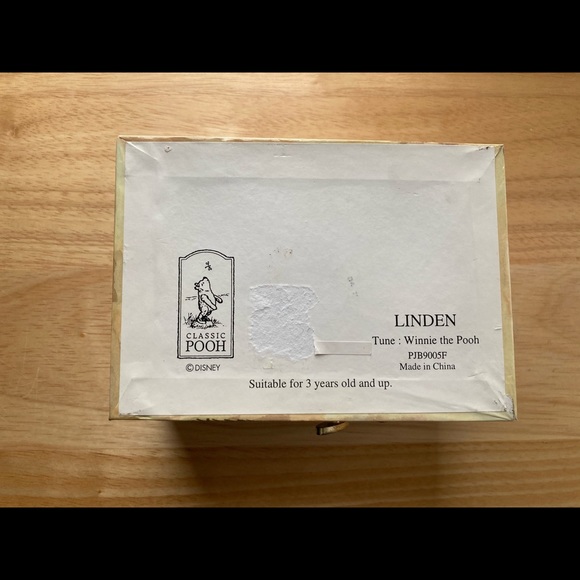 Linden Classic Pooh Disney Vintage Musical Jewelry Box - Picture 8 of 15